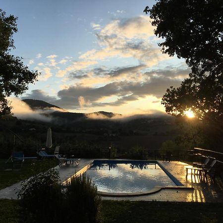Agriturismo Gioie Di Campagna Фабриано Экстерьер фото