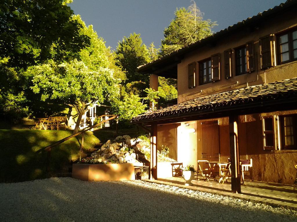 Agriturismo Gioie Di Campagna Фабриано Экстерьер фото