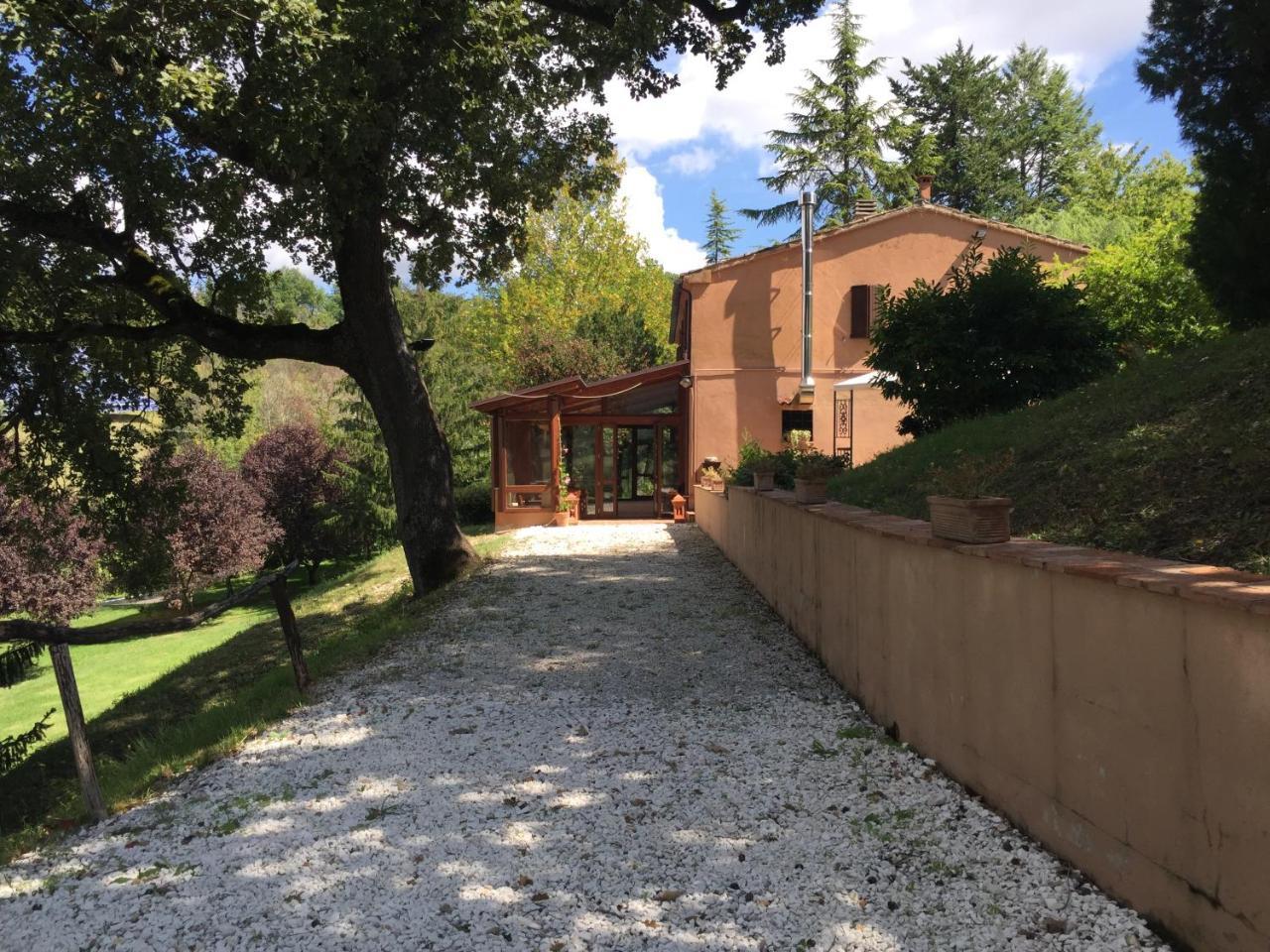 Agriturismo Gioie Di Campagna Фабриано Экстерьер фото