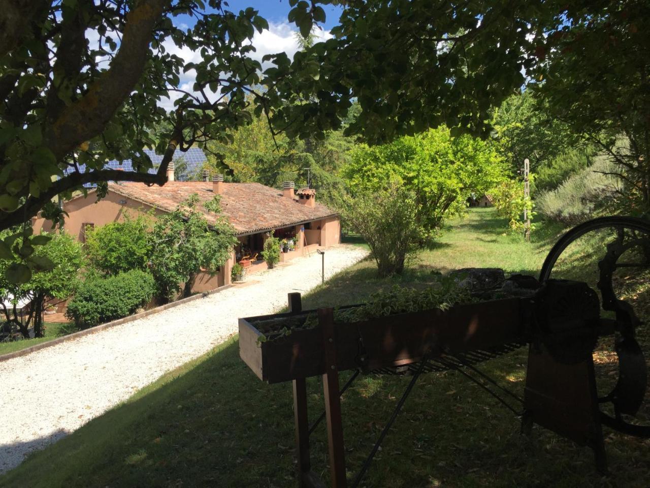 Agriturismo Gioie Di Campagna Фабриано Экстерьер фото