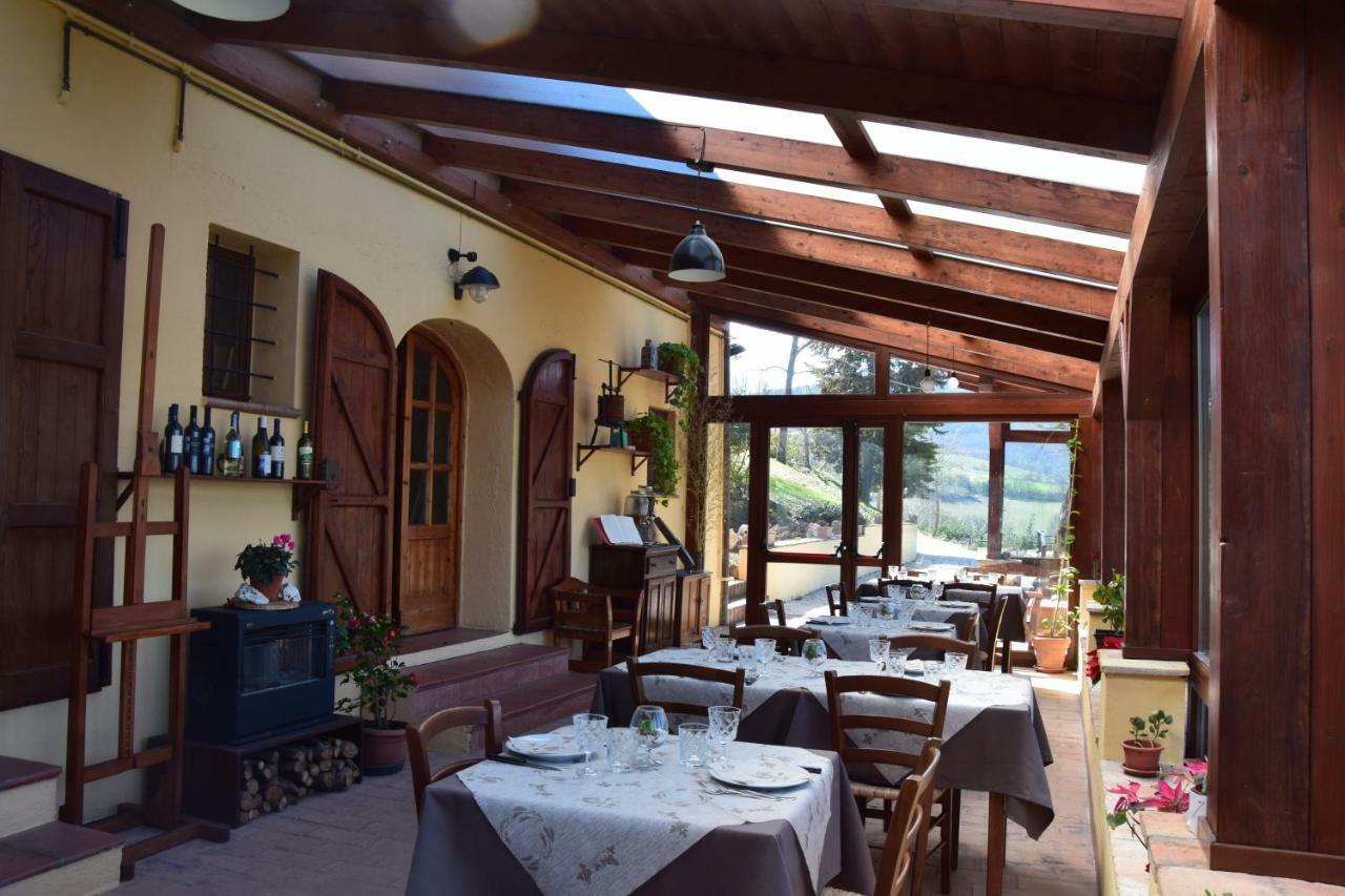 Agriturismo Gioie Di Campagna Фабриано Экстерьер фото